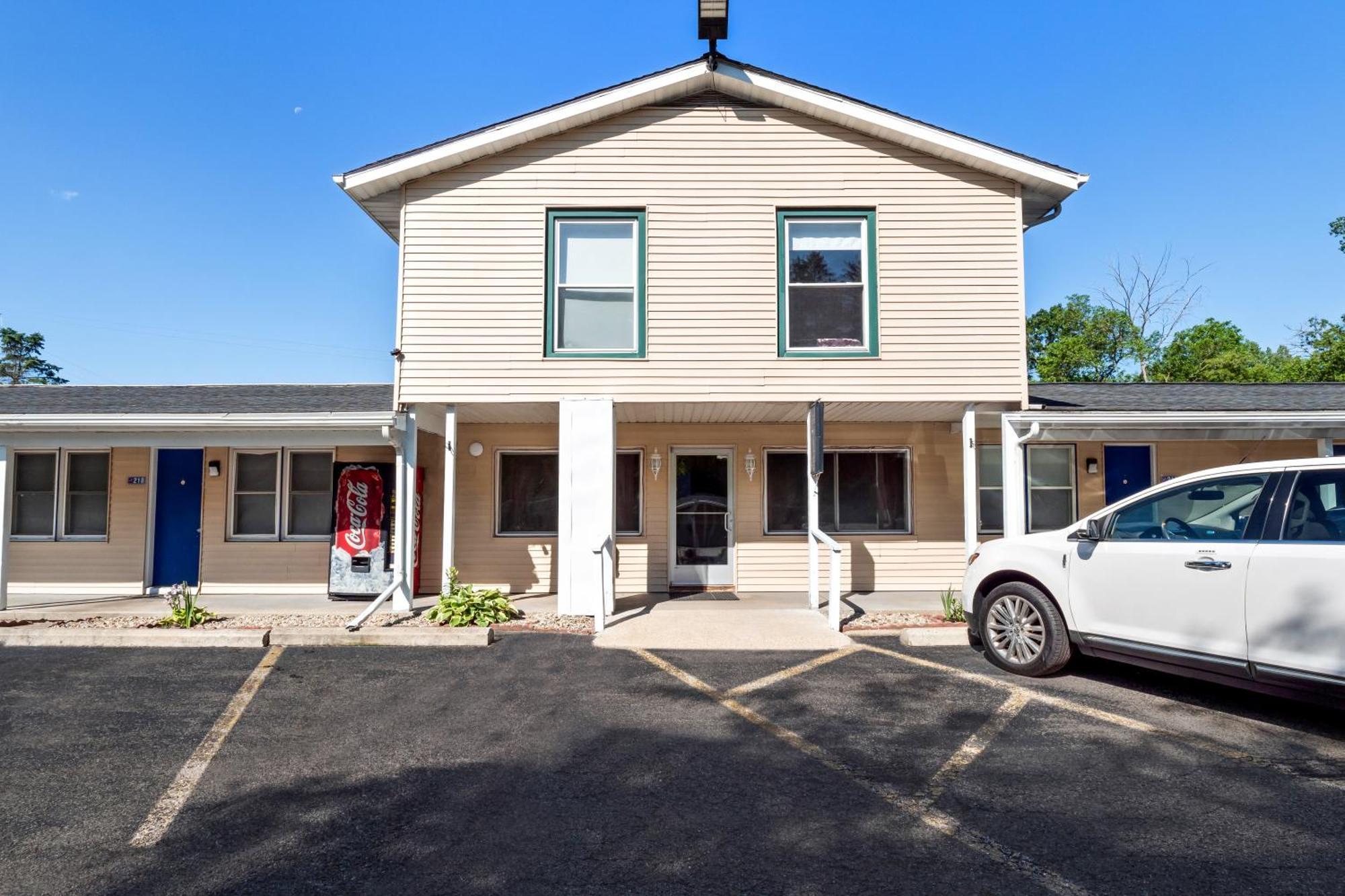 Americas Best Value Inn Jonesville/Hillsdale Eksteriør billede